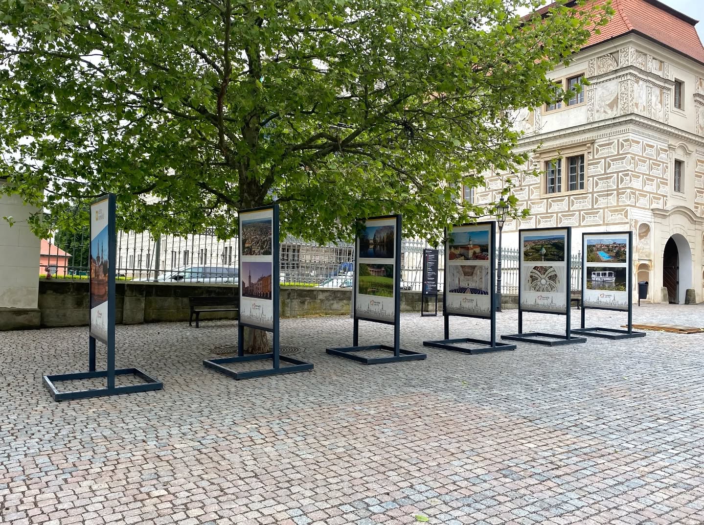 Foto: Galerie venku