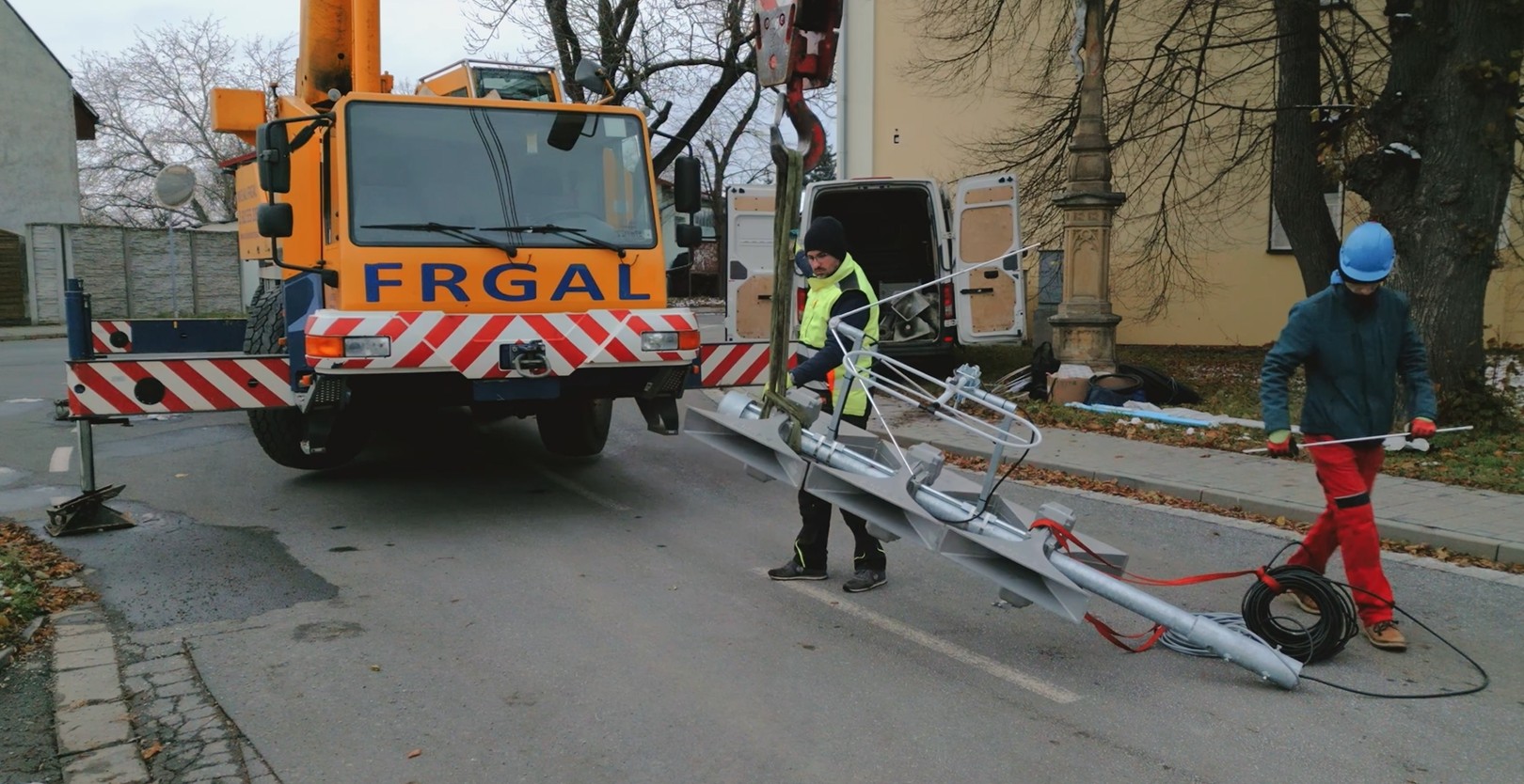 Nový hlásič byl instalován i na budovu knihovny v místní části Bílany.