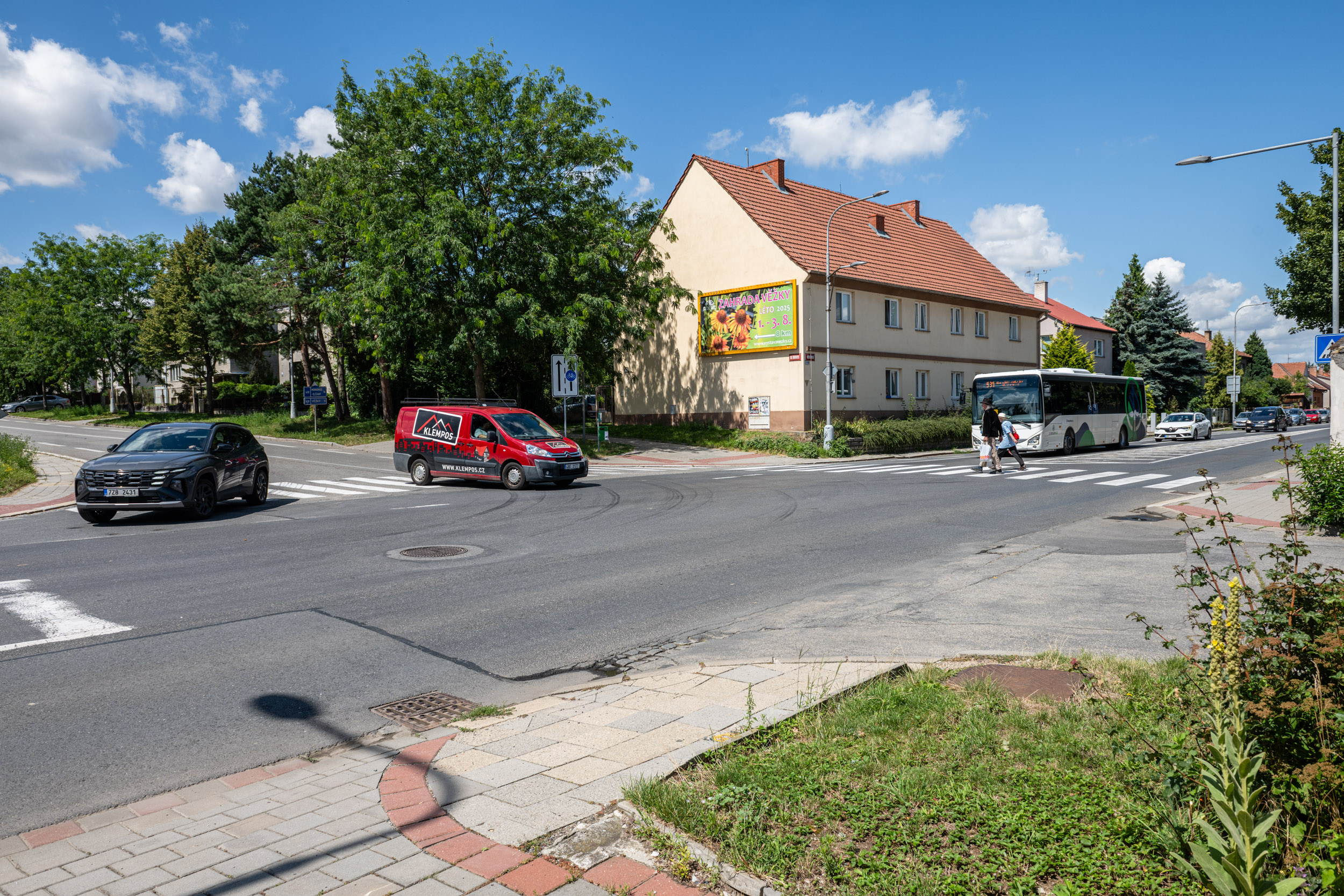 Úprava by byla vhodná i na křižovatce ulic Na Lindovce a Kojetínská.