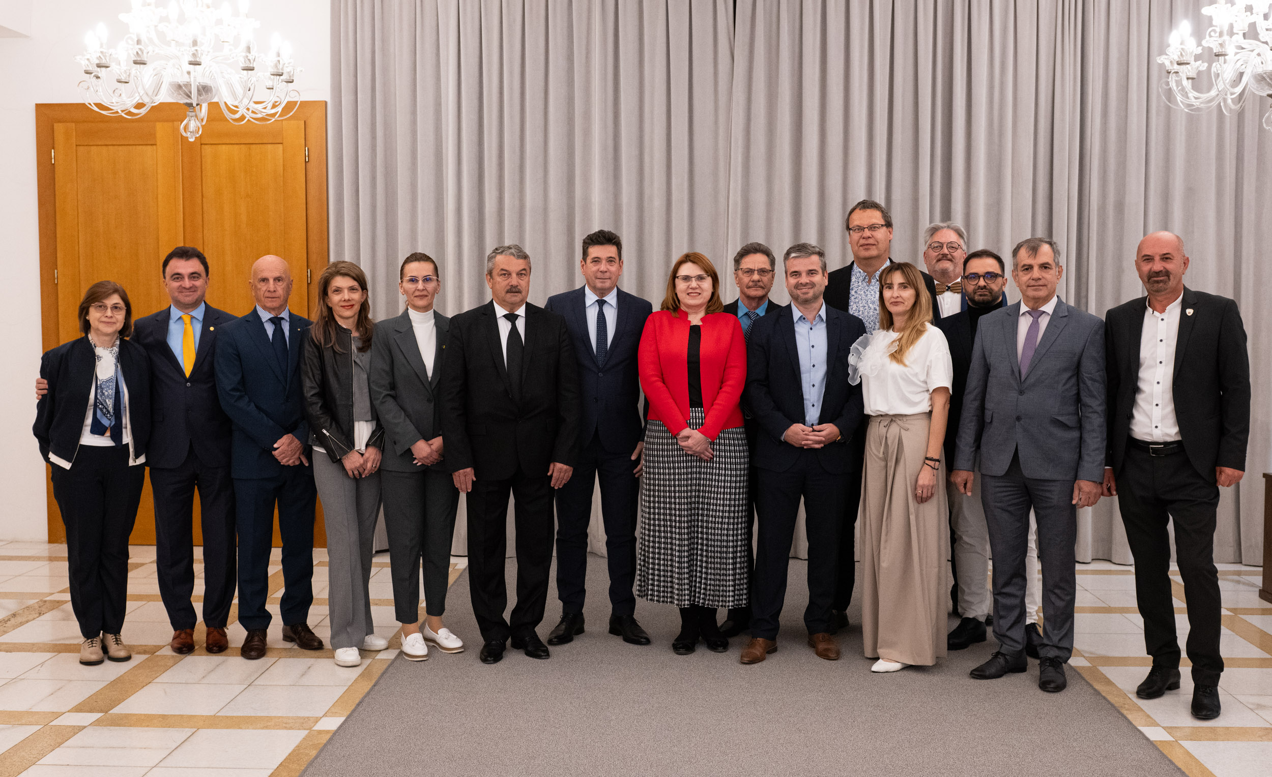 Vedení Kroměříže přijalo na radnici delegaci z partnerského města Râmnicu Vâlcea.