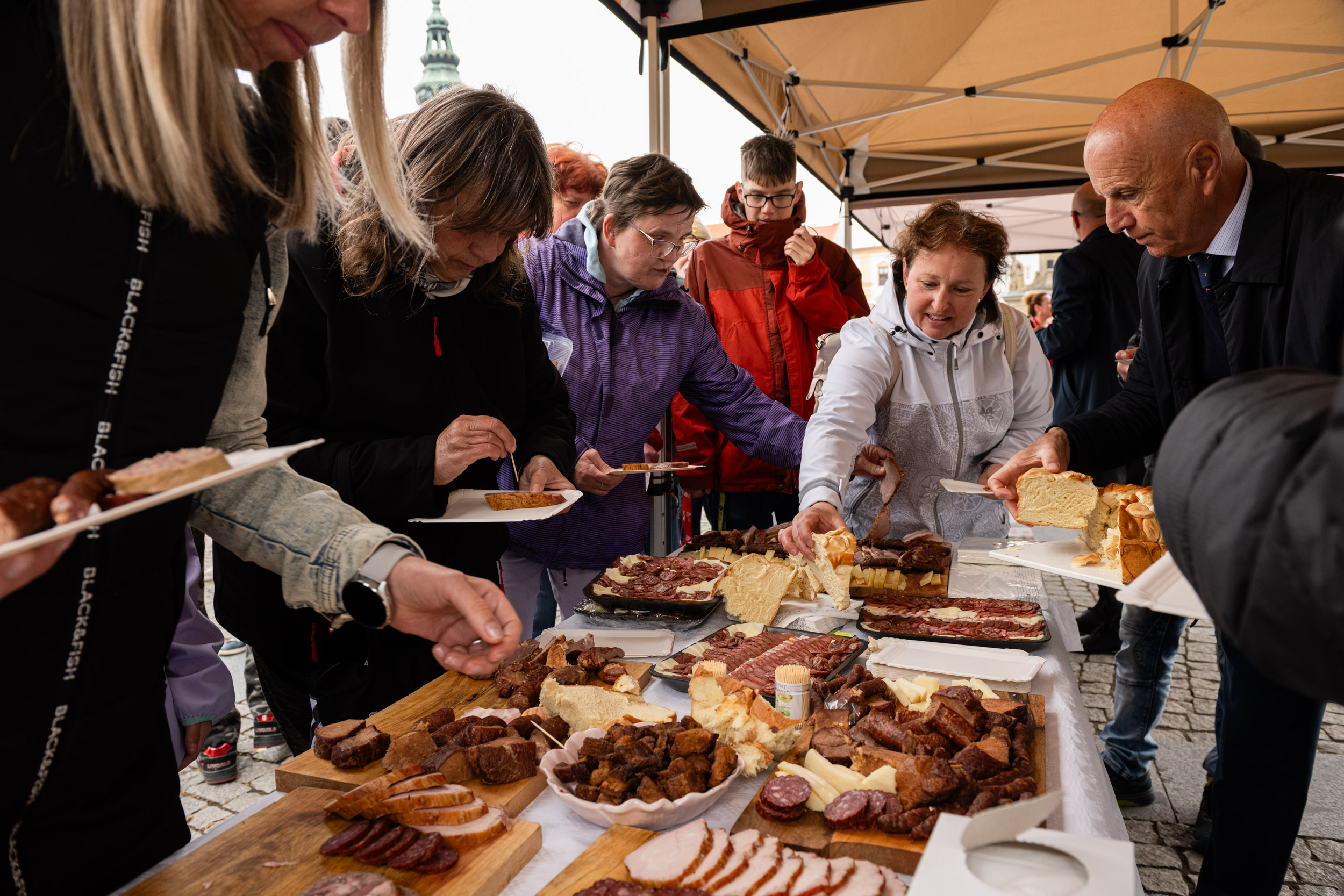 Připravena byla i ochutnávka rumunské gastronomie.