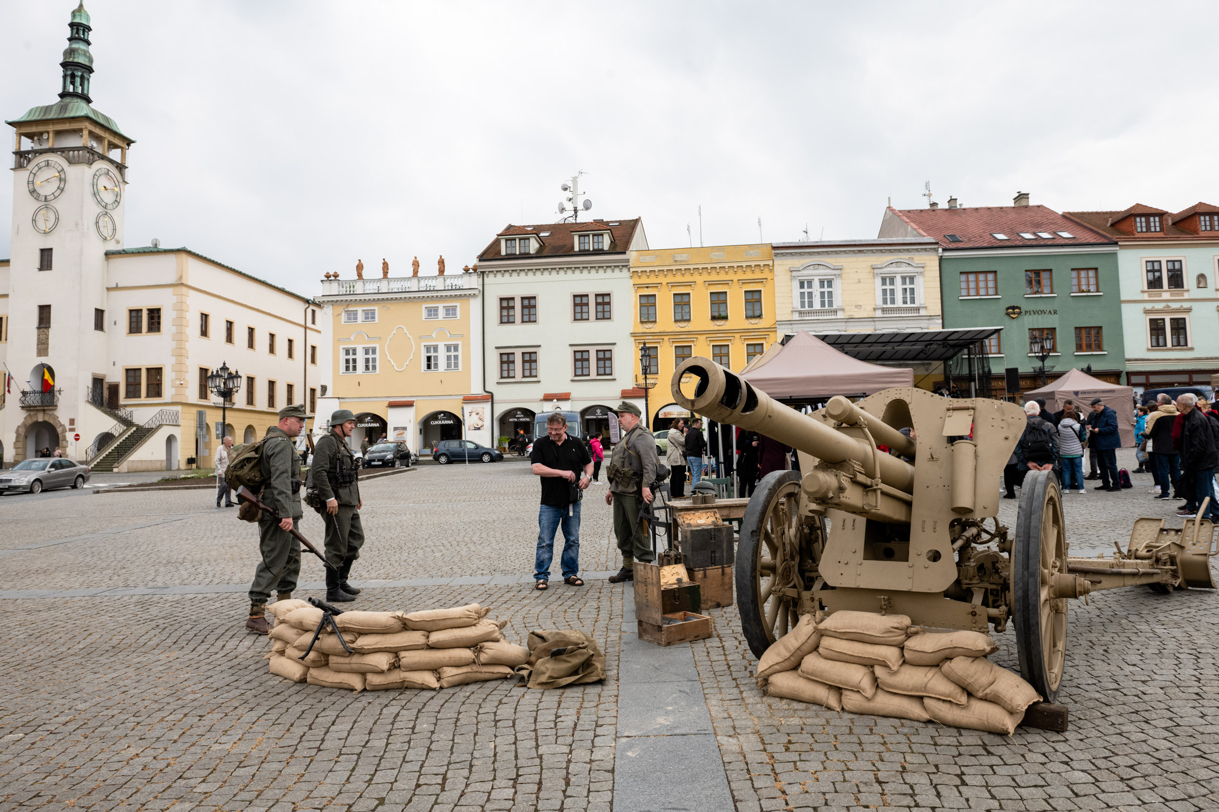 Nechyběla ani dobová vojenská technika.