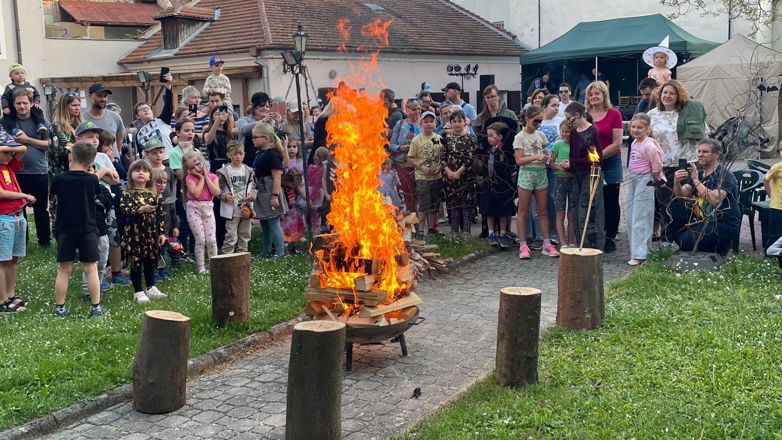 Pálení čarodějnic a stavění máje 2025