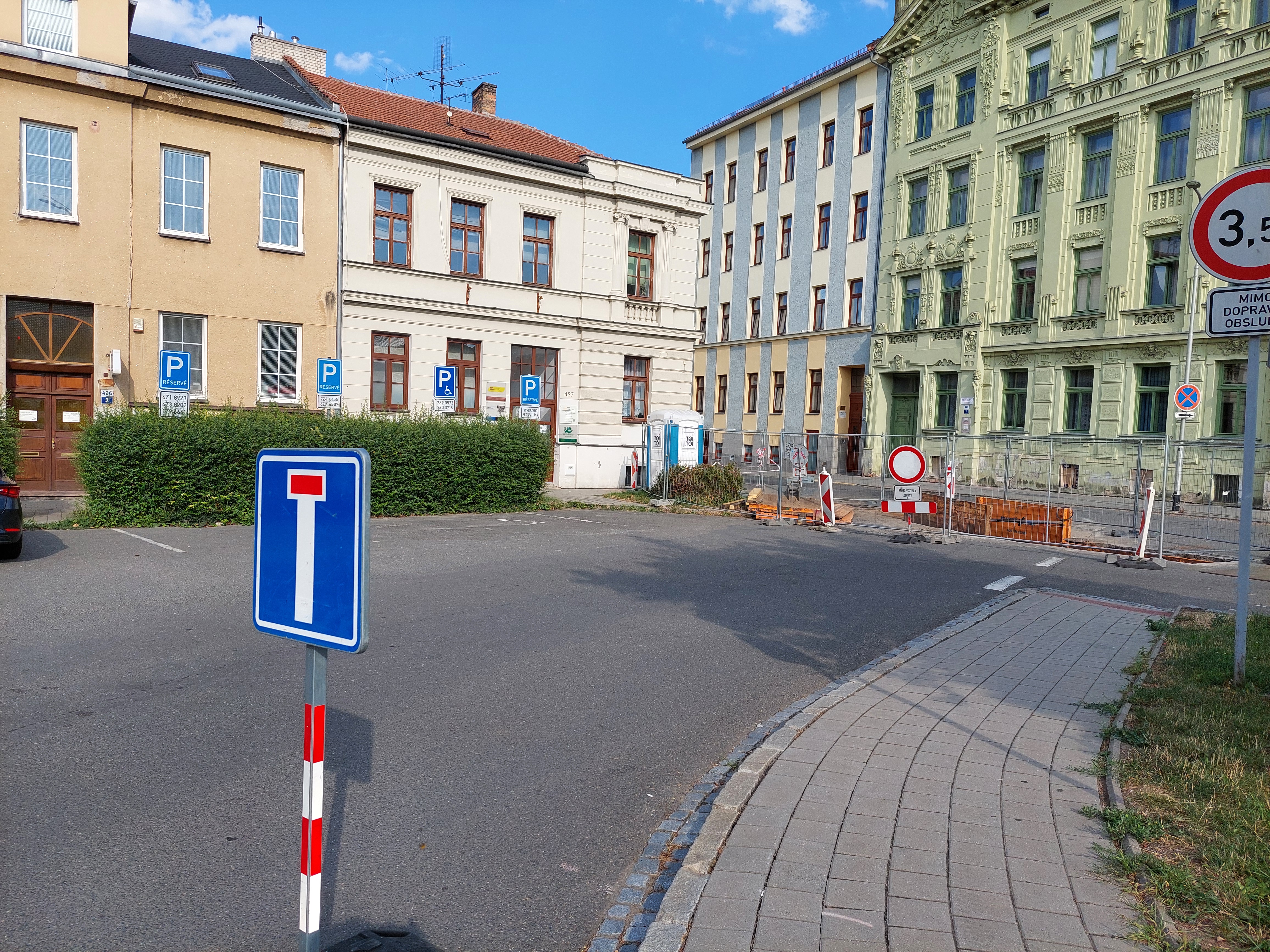 Uzavírka vjezdu do ulice Oskol
